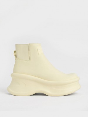 Μποτακια Charles And Keith Curved flatforms κίτρινα | 49607-FJOS