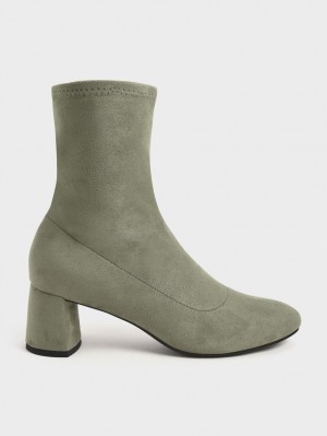 Μποτακια Charles And Keith Textured Stitch-Trim Ελιά | 17348-YBXO