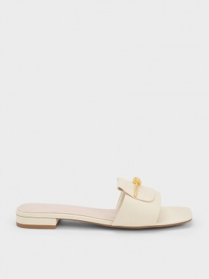 Σανδάλια Slide Charles And Keith Knotted Accent κρέμα | 92731-PHMS