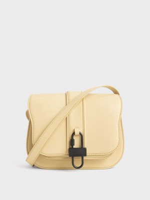 τσάντεσ χιαστί Charles And Keith Balta Padlock Μπεζ | 50726-UXJI