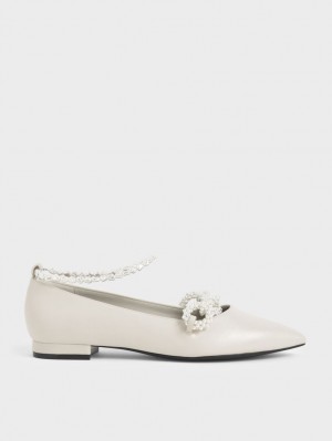 Παπουτσια Μπαλαρινεσ Charles And Keith Beaded Mary Jane ασπρα | 63187-JABO