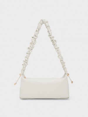 τσαντα χειροσ Charles And Keith Cosette Ruched ασπρα | 53641-MAPR