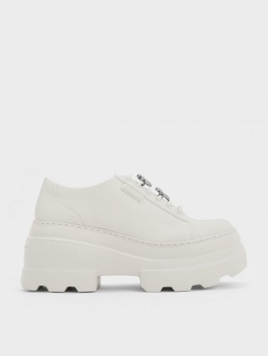 μποτα πλατφορμα Charles And Keith Crystal Heart-Motif δαντελα-Up Oxfords ασπρα | 85261-LPKM