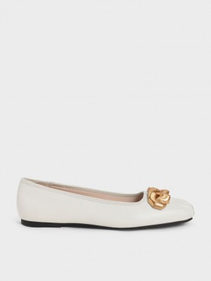 Παπουτσια Μπαλαρινεσ Charles And Keith Ruched Square-toe Χοντρός Chain-Link ασπρα | 81047-HPTS