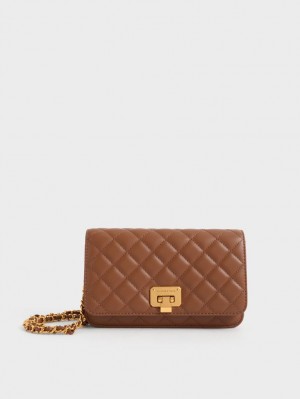 τσάντα clutch Charles And Keith Καπιτονέ Push-Lock σοκολάτα | 31059-KDVO