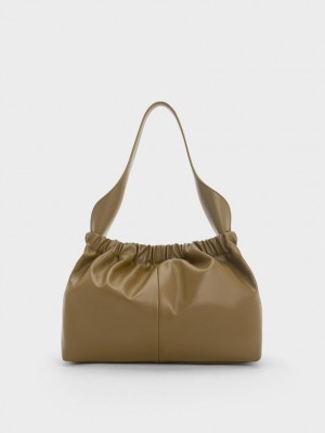 τσάντεσ tote Charles And Keith Large Ally Ruched Slouchy Χακί | 67421-YLWO