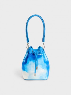 bucket bags Charles And Keith Cloud-Print Braided-Handle Drawstring μπλε | 03528-MWAS