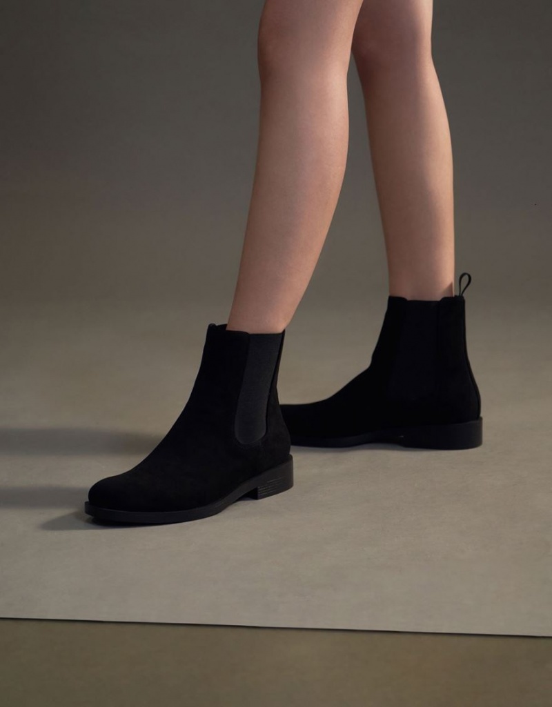 Chelsea Boots Charles And Keith Textured Round toe μαυρα | 31047-WCGD