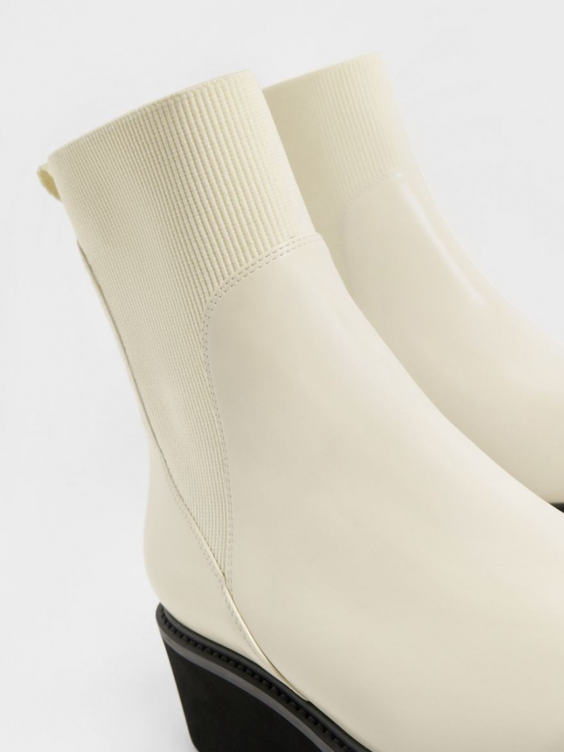 Chelsea Boots Charles And Keith Χοντρός flatforms κρέμα | 24367-TUVC