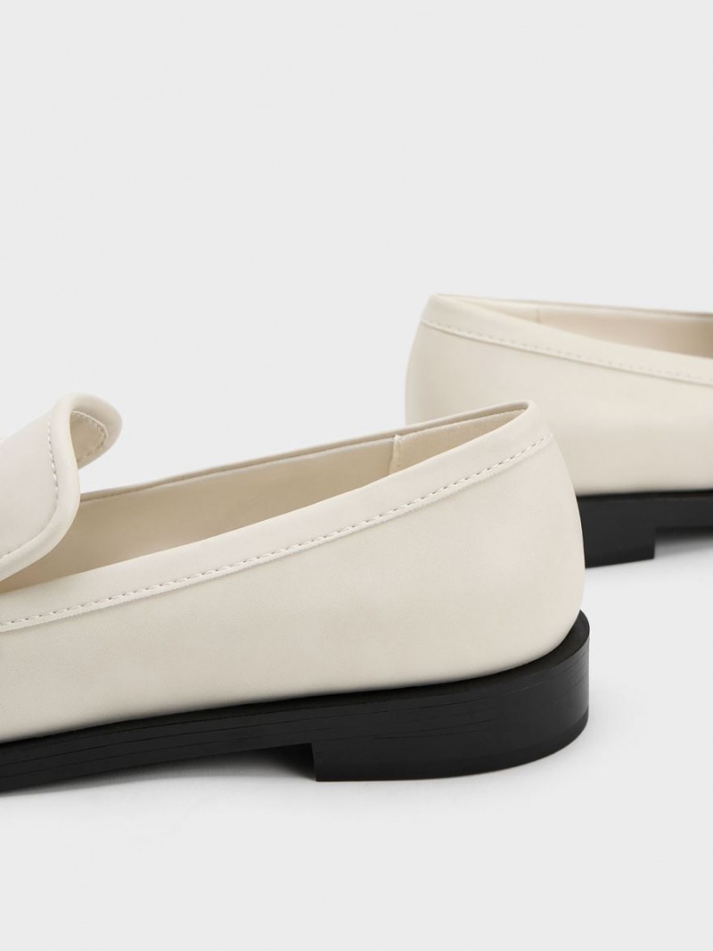 Loafers Charles And Keith Beaded λουρακια κρέμα | 62980-TCXU