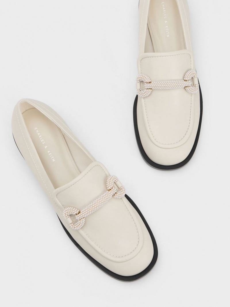 Loafers Charles And Keith Beaded λουρακια κρέμα | 62980-TCXU