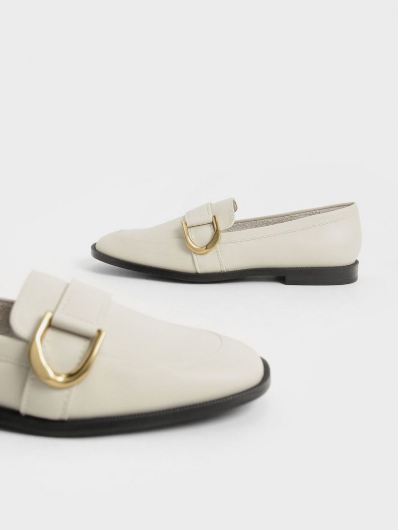 Loafers Charles And Keith Gabine Buckled δερματινα​ κρέμα | 45236-DLWC