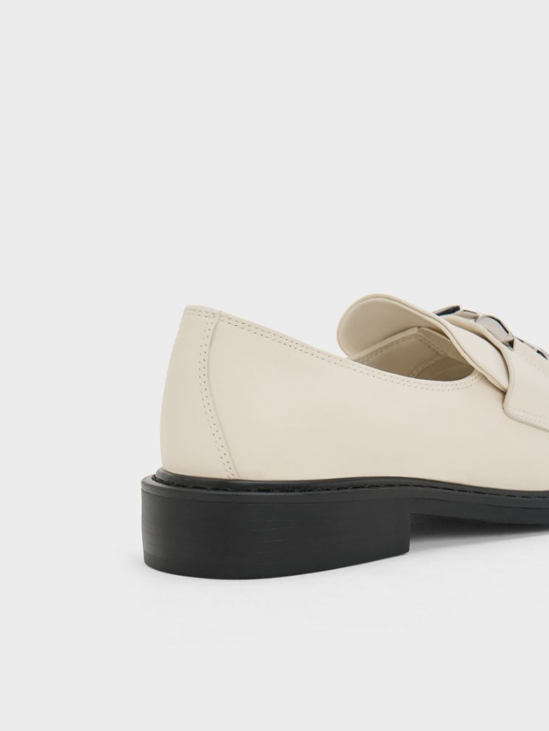 Loafers Charles And Keith Gabine δερματινα κρέμα | 84170-ROKA