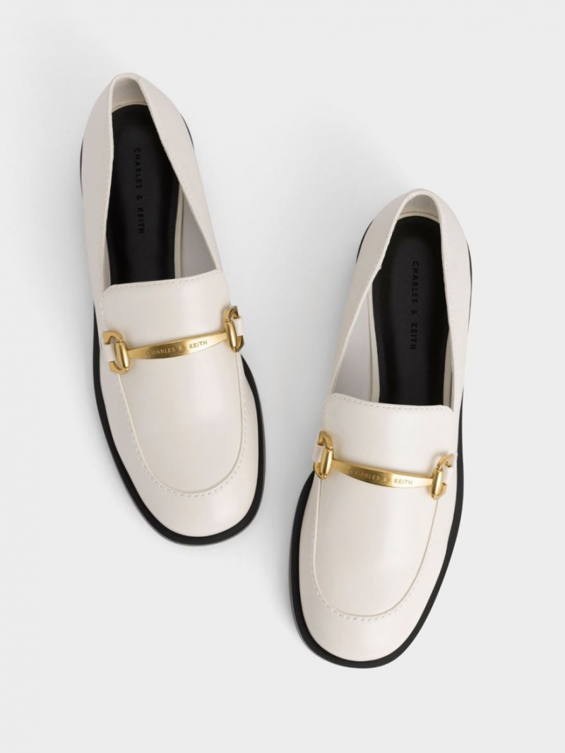Loafers Charles And Keith Metallic Accent ασπρα | 68907-KQIR