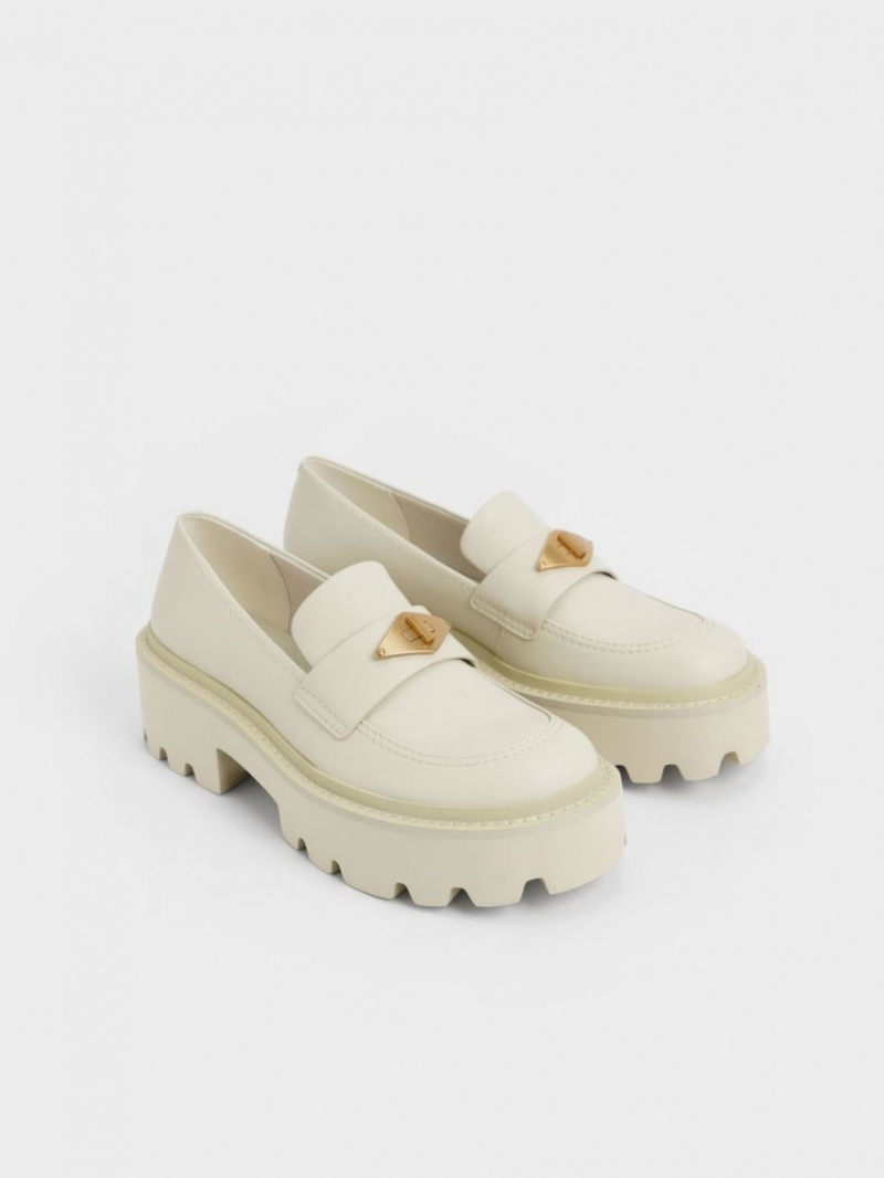 Loafers Charles And Keith Metallic Accent Χοντρός flatforms Penny κρέμα | 53674-IJTZ