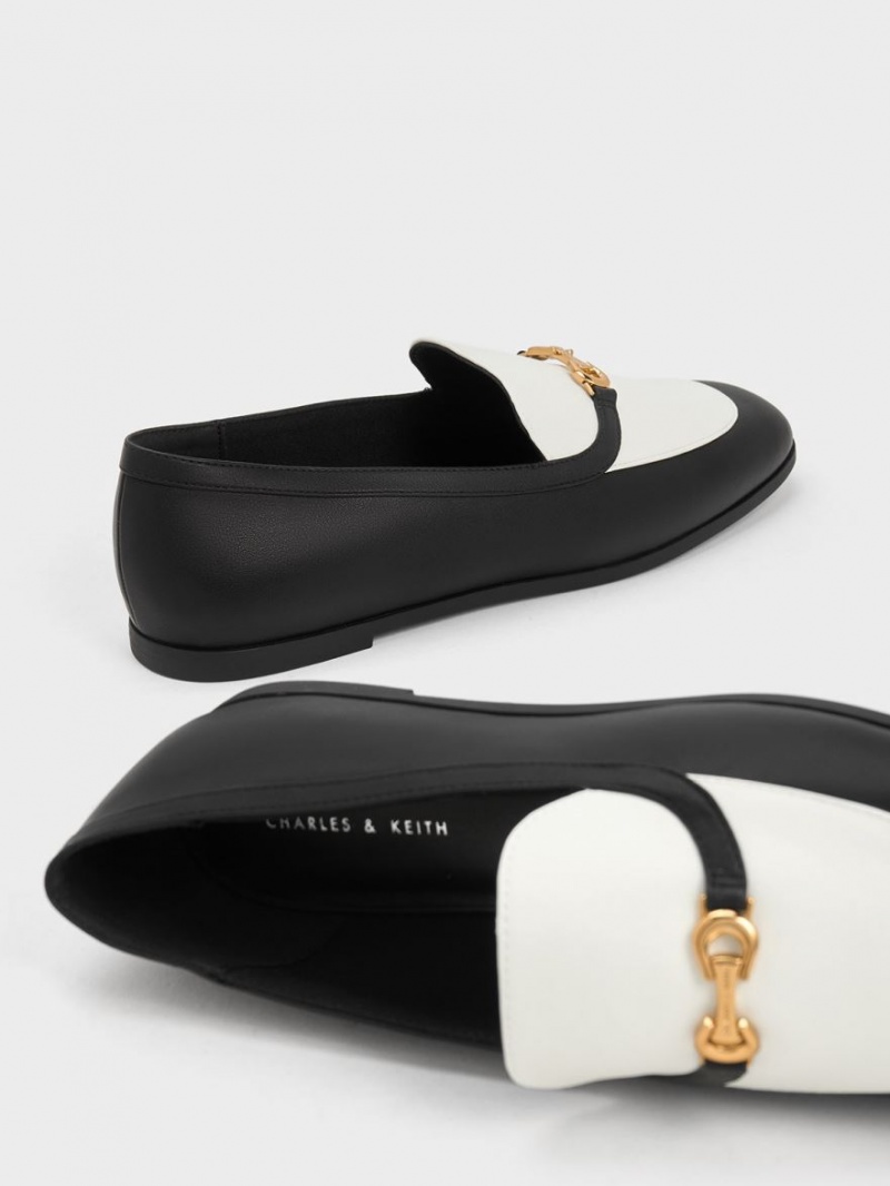 Loafers Charles And Keith Metallic Accent Two-Tone Round-toe μαυρα ασπρα | 51947-CODV