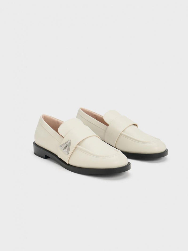 Loafers Charles And Keith Trice Metallic Accent ασπρα | 12470-PGOF