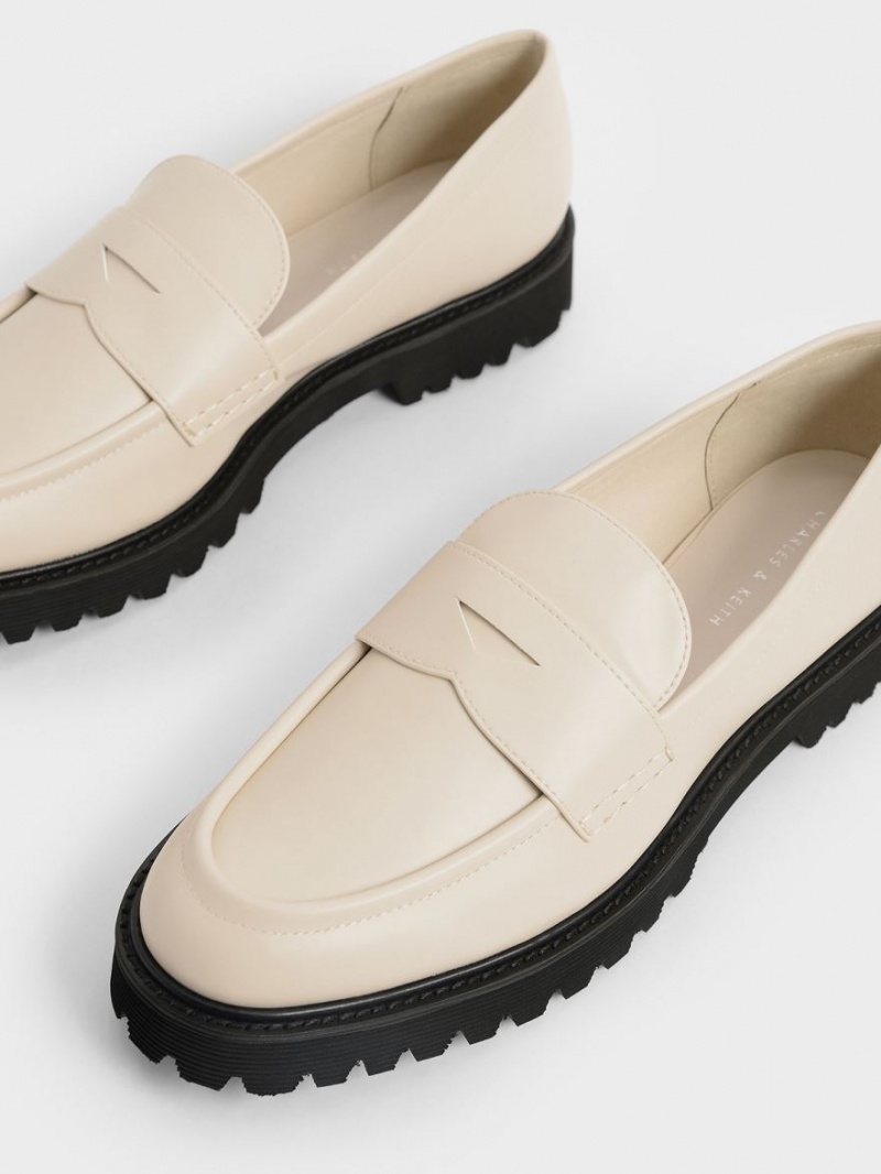Loafers Charles And Keith Χοντρός Penny κρέμα | 32574-NBRP