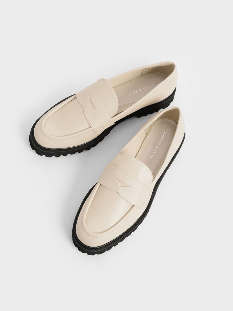 Loafers Charles And Keith Χοντρός Penny κρέμα | 32574-NBRP