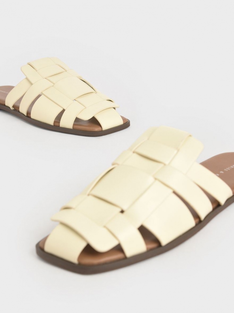 Mules Charles And Keith Woven φλατ κρέμα | 73608-JLDP