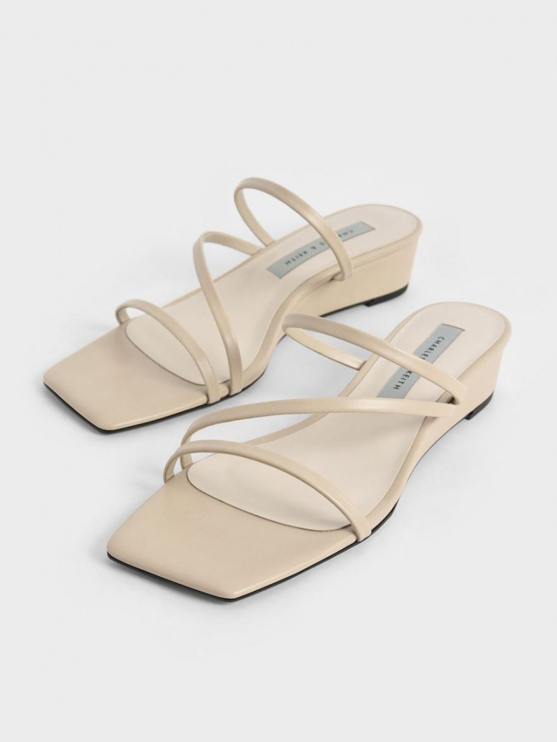 Mules Charles And Keith strappy Wedge Μπεζ | 92637-ZAQS