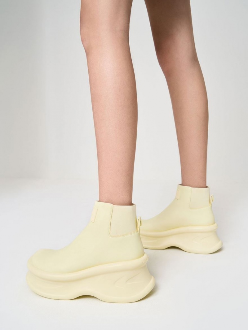 Μποτακια Charles And Keith Curved flatforms κίτρινα | 49607-FJOS
