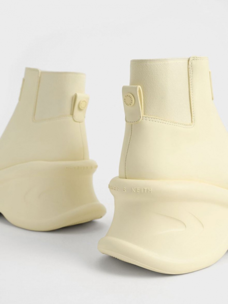 Μποτακια Charles And Keith Curved flatforms κίτρινα | 49607-FJOS