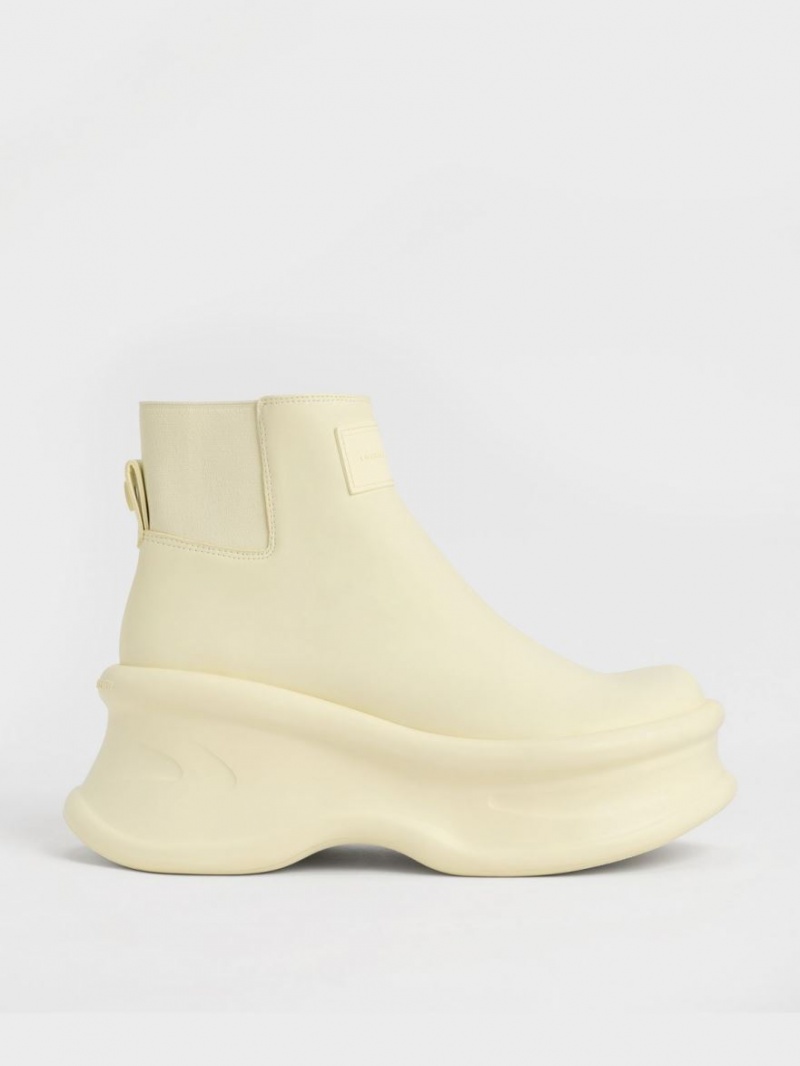 Μποτακια Charles And Keith Curved flatforms κίτρινα | 49607-FJOS