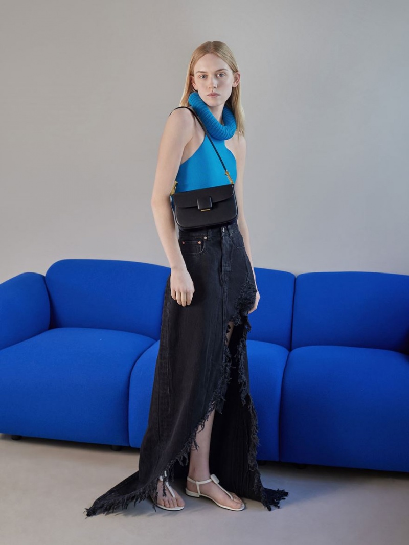 Σανδαλια Charles And Keith Koa Στρινγκ ασπρα | 53897-ZRVM