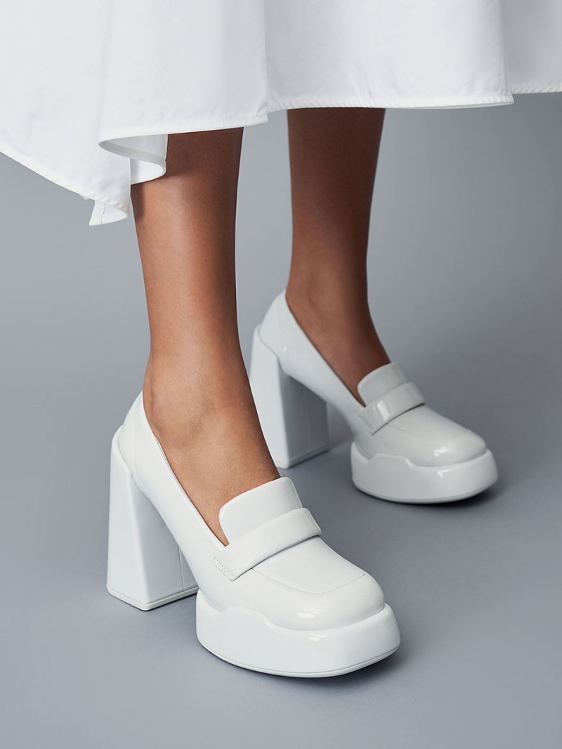 Γοβεσ Charles And Keith Lula λουστρινι Loafer ανοιχτο γκρι | 95106-VINE