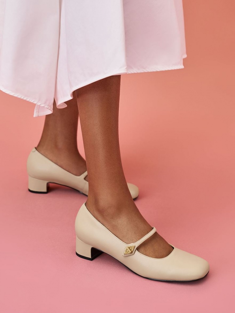 Γοβεσ Charles And Keith Metallic Accent Mary Jane Μπεζ | 26583-HEPZ