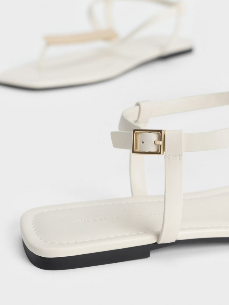 Σανδαλια Charles And Keith Metallic Accent T-Bar Στρινγκ ασπρα | 19804-VNOH