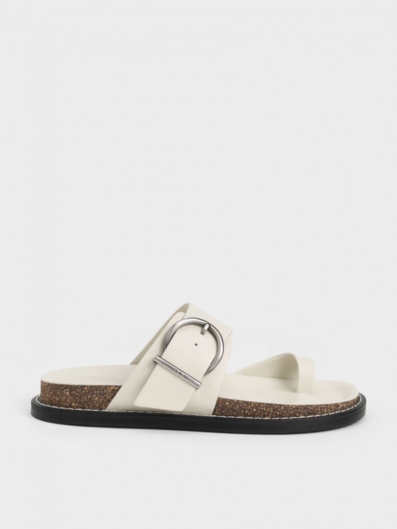 Σανδαλια Charles And Keith Metallic πόρπης toe-Ring ασπρα | 76428-SHTD