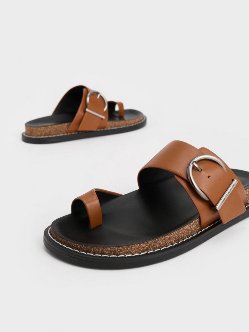 Σανδαλια Charles And Keith Metallic πόρπης toe-Ring καφε | 96824-QILJ