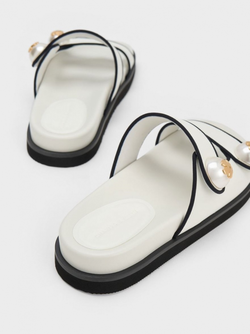 Σαγιοναρεσ Charles And Keith Pearl Embellished Contrast-Trim ασπρα | 58209-NSGM
