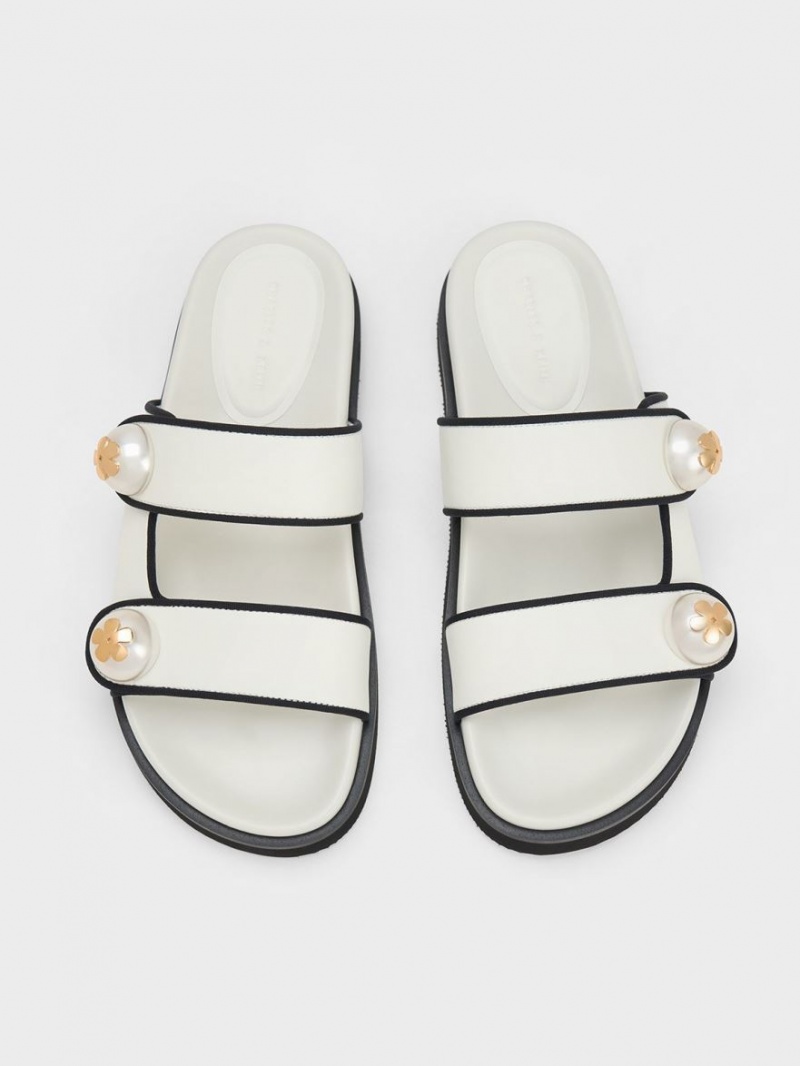 Σαγιοναρεσ Charles And Keith Pearl Embellished Contrast-Trim ασπρα | 58209-NSGM