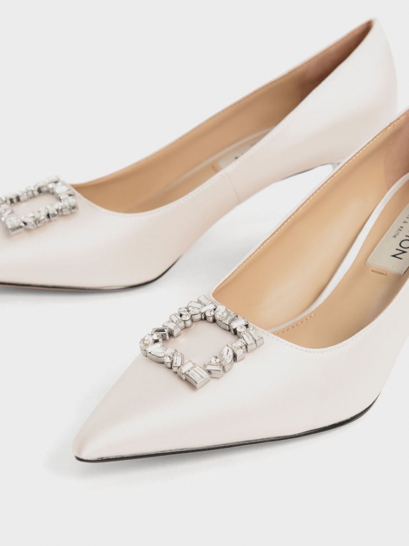 Γοβεσ Charles And Keith Satin Gem-Embellished Kitten Heel κρέμα | 36491-SAFL