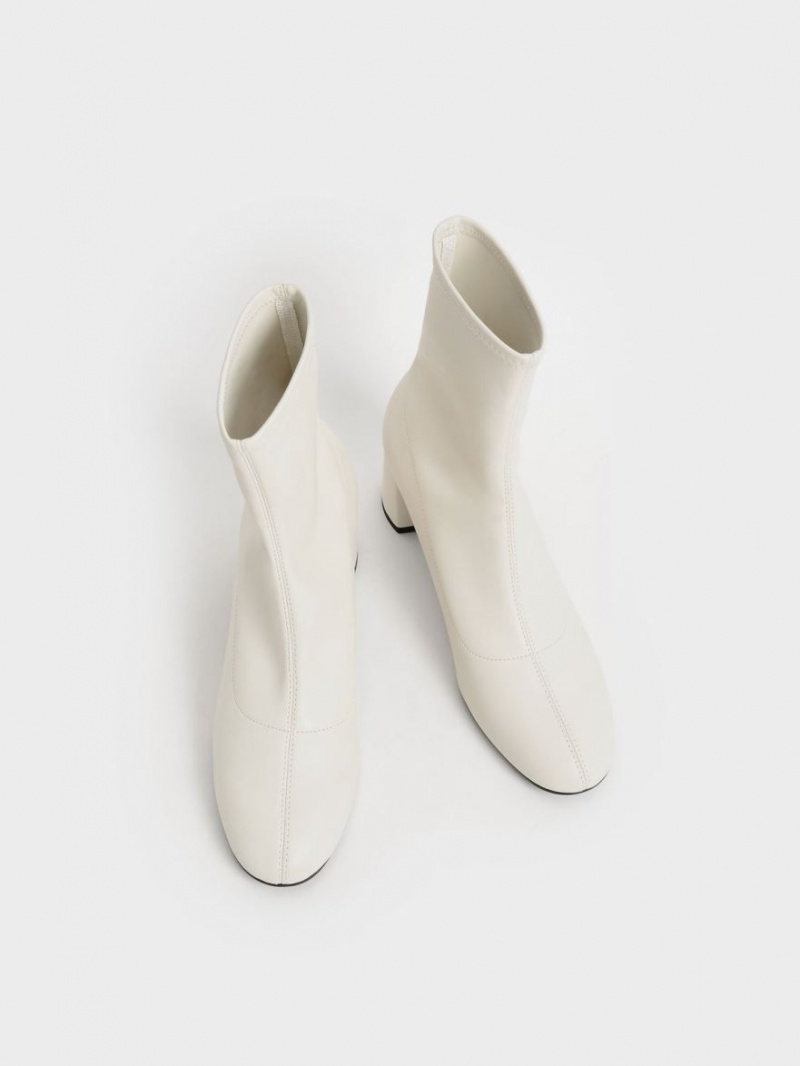 Μποτακια Charles And Keith Stitch-Trim ασπρα | 38976-OMDR