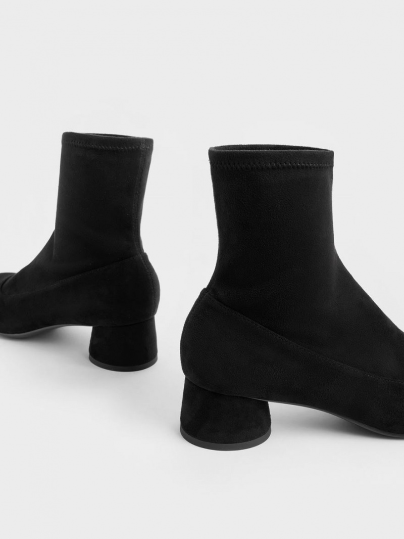 Μποτακια Charles And Keith Textured Stitch-Trim Cylindrical Heel μαυρα | 47093-UJIF