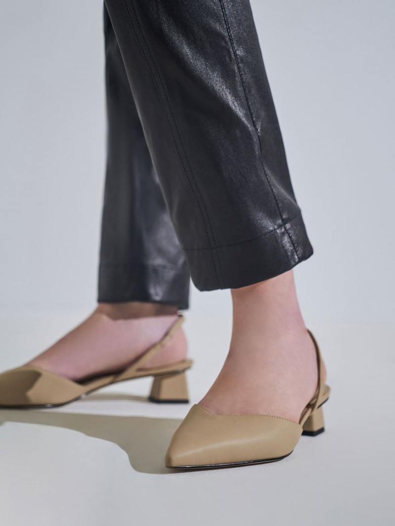Γοβεσ Charles And Keith Trapeze Heel Slingback Μπεζ | 74826-WMCE