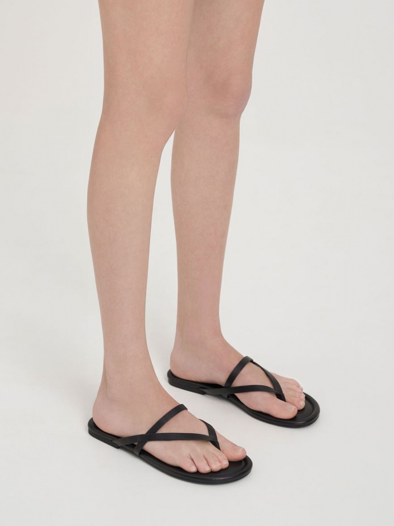 Σανδαλια Charles And Keith strappy Στρινγκ μαυρα | 31052-NCZI