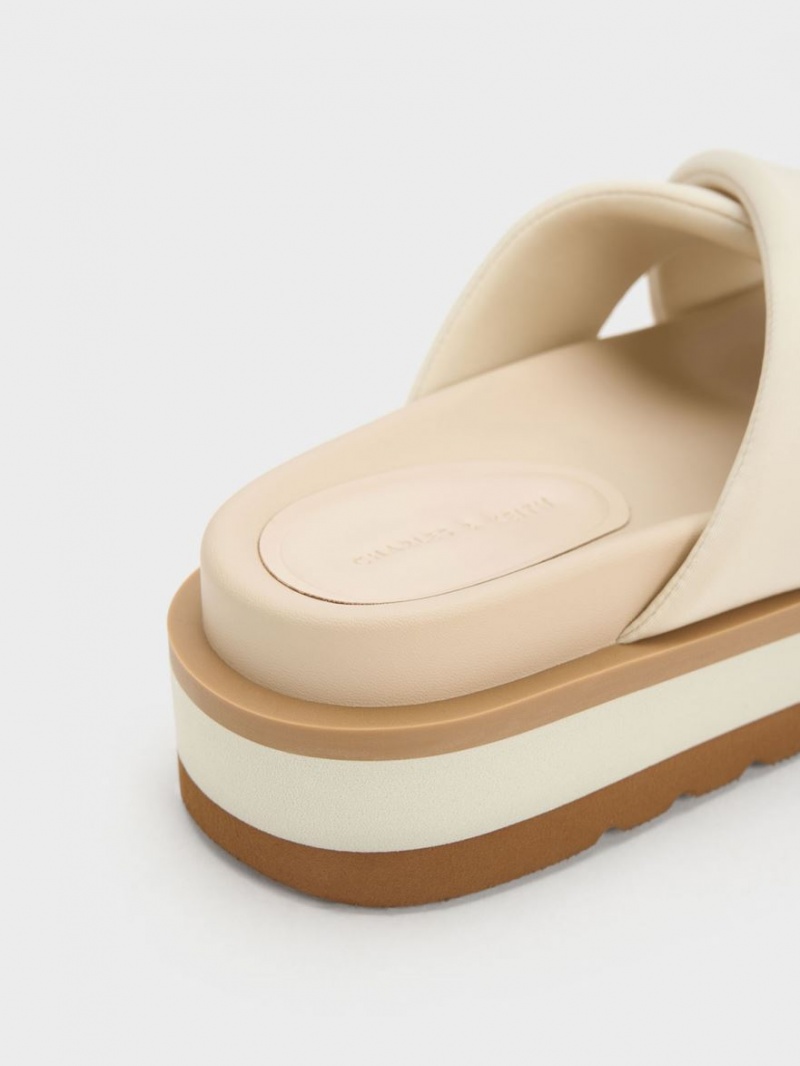 Σανδάλια Slide Charles And Keith Crossover flatforms κρέμα | 94308-FYIO