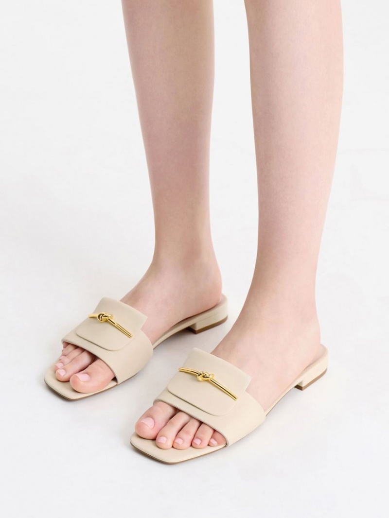 Σανδάλια Slide Charles And Keith Knotted Accent κρέμα | 92731-PHMS