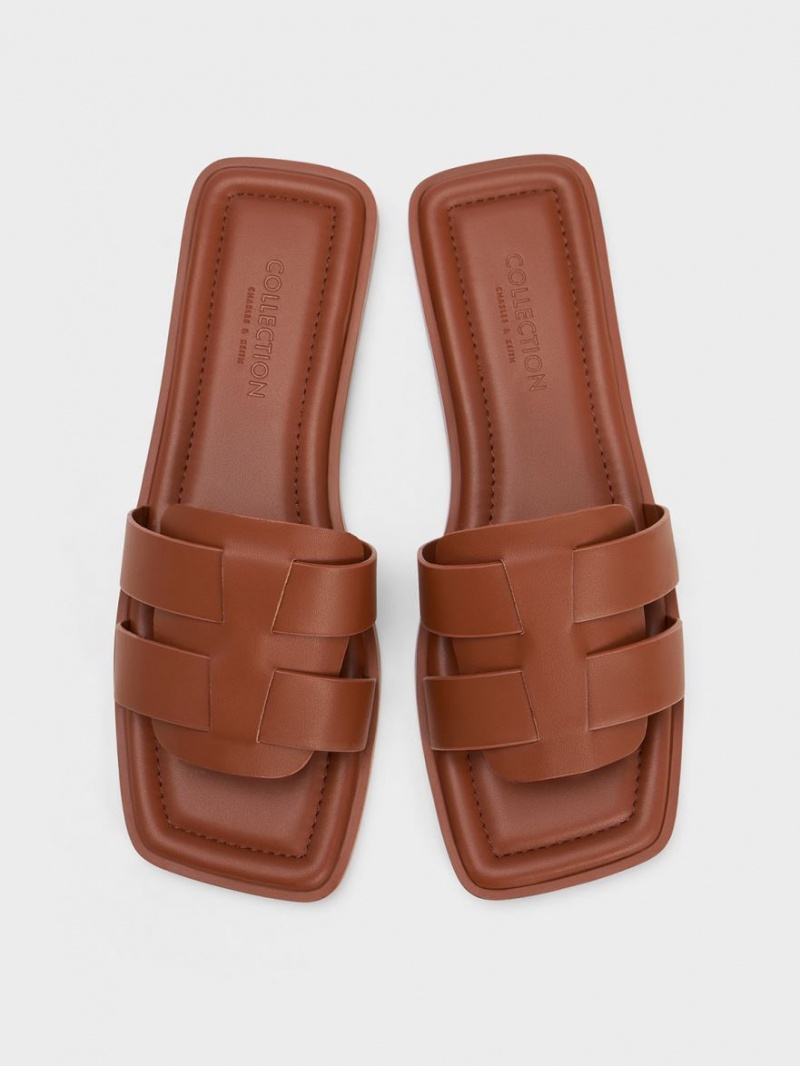 Σανδάλια Slide Charles And Keith Trichelle Interwoven δερματινα σκούρο καφε | 84905-OXRU