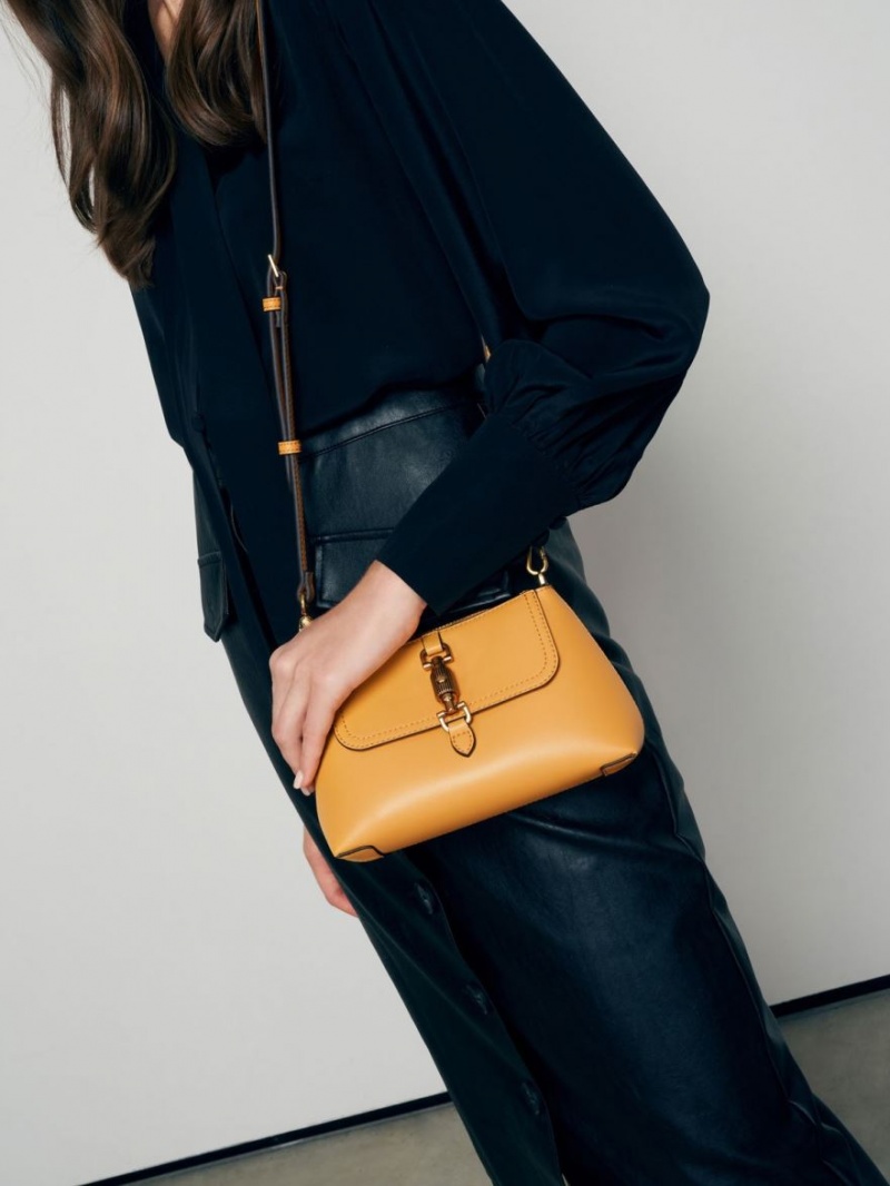 τσαντα χειροσ Charles And Keith Atlas Chain μουστάρδα | 57429-AJTV