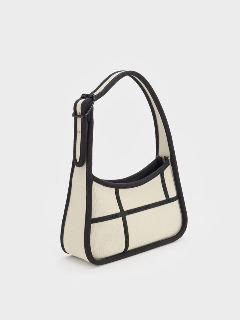τσάντεσ ώμου Charles And Keith Avenue Contrast-Trim Trapeze κρέμα | 65748-JFHM