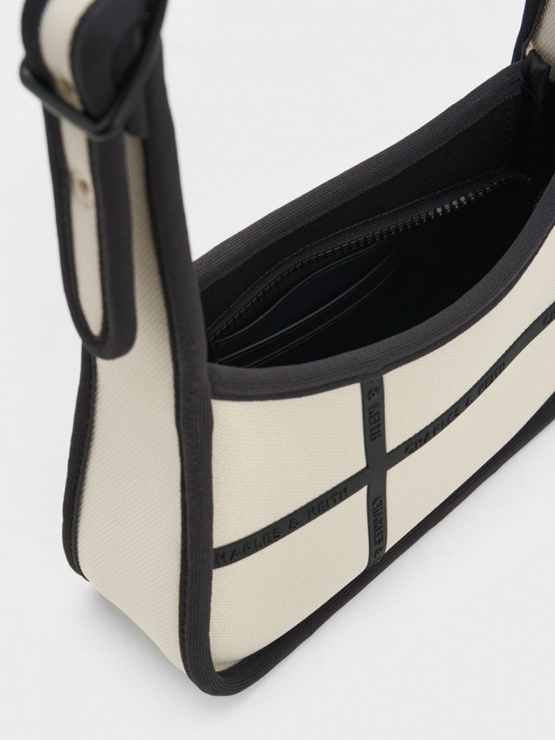 τσάντεσ ώμου Charles And Keith Avenue Contrast-Trim Trapeze κρέμα | 65748-JFHM