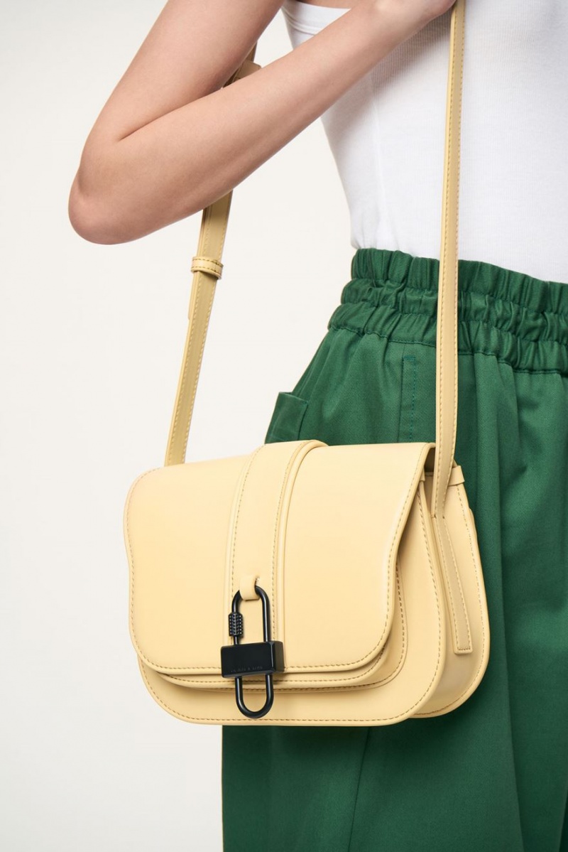 τσάντεσ χιαστί Charles And Keith Balta Padlock Μπεζ | 50726-UXJI