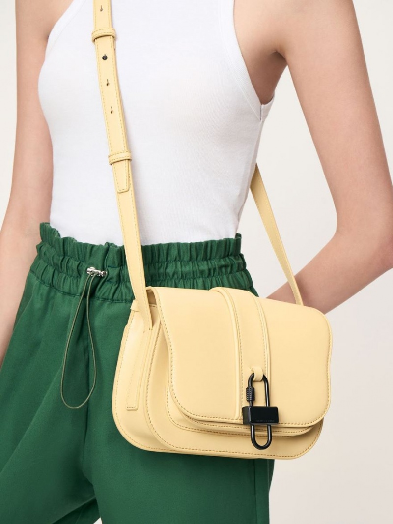 τσάντεσ χιαστί Charles And Keith Balta Padlock Μπεζ | 50726-UXJI