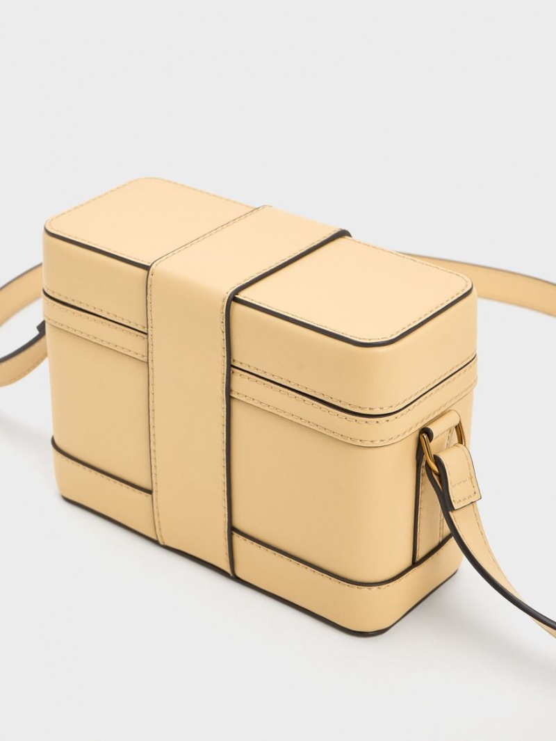 τσάντεσ χιαστί Charles And Keith Bronte Boxy Μπεζ | 91754-AZKP